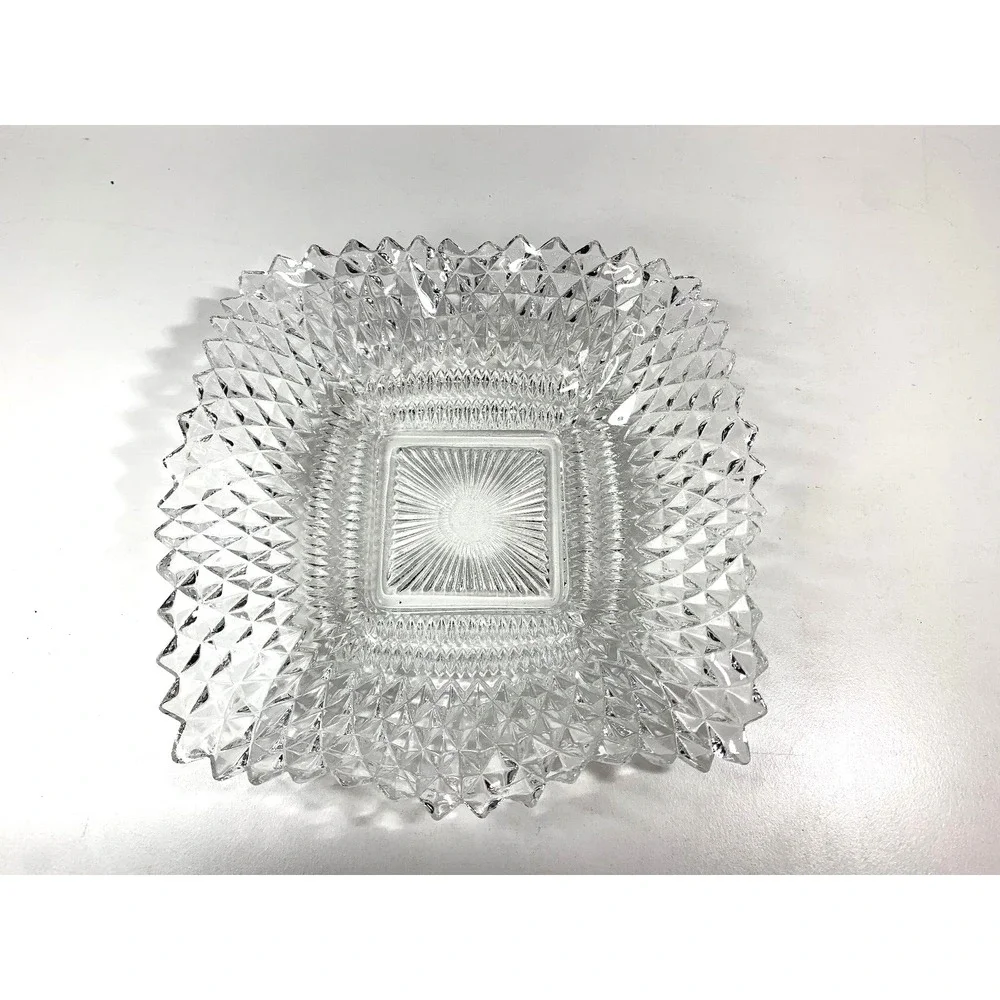 VTG Indiana Glass Clear Diamond Square Point‎ Candy Dish Square 7''x7'' Ruffled